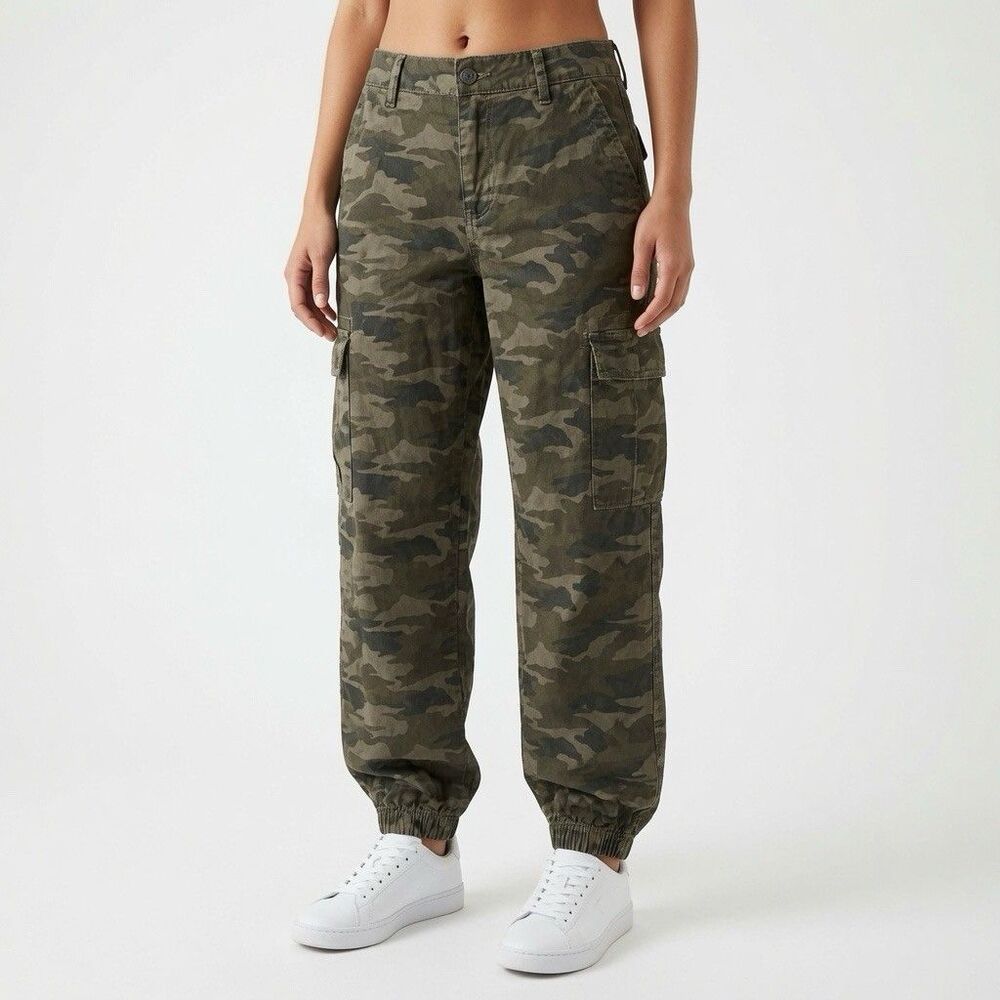 American Eagle Baggy Jogger Camouflage Pants Women’s Size 10 Cargo Utility Pants